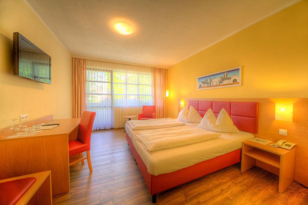 Burgenlaenderhof Hotel Garni メルビッシュ・アム・ゼー 部屋 写真